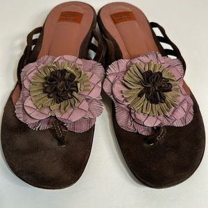 Goffredo Fantini Leather Slippers Flip-flops Thongs with Flower Design Sz 41